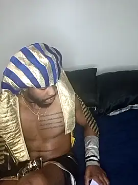 Snapshot of MoonlikePolicy727 chatting on November 1, 2025, 6:19 am MoonlikePolicy727 online show from November 1, 2025, 6:19 am