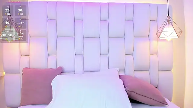 HannaPotther online show from November 15, 2025, 11:36 am