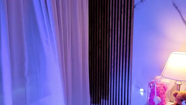 LunaRosse  online show from November 25, 2025, 11:54 am