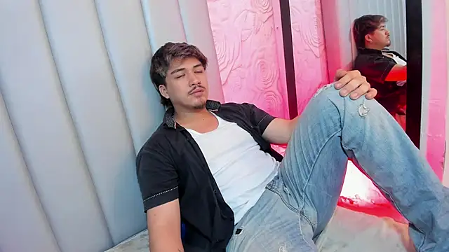 juanmechanic  online show from March 15, 2026, 5:25 am