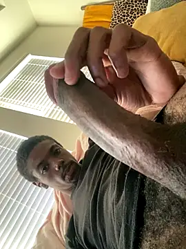 huhgtr online show from November 16, 2025, 9:41 pm