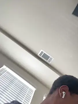 huhgtr online show from November 14, 2025, 4:32 pm