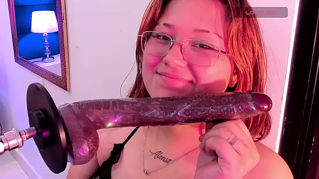 isa grey  online show from September 17, 2025, 3:19 am