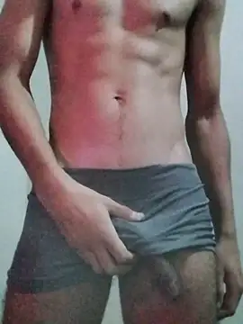 Snapshot of Mago666_ chatting on February 3, 2026, 12:10 am Mago666 online show from February 3, 2026, 12:10 am