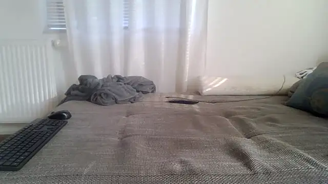 Snapshot of XLBarehengst chatting on July 13, 2026, 5:51 am XLBarehengst online show from July 13, 2026, 5:51 am