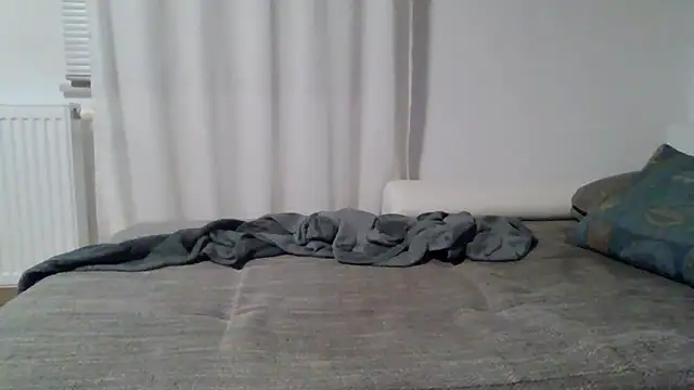 XLBarehengst online show from September 18, 2025, 7:50 pm