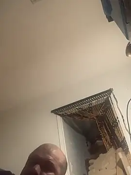 shakeweight online show from February 11, 2026, 6:57 am