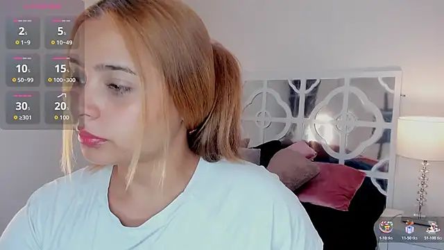 MikaelaStone online show from November 1, 2025, 11:37 am