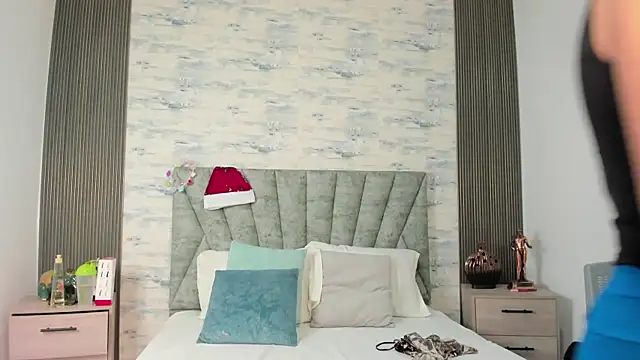 ShanelEvans online show from December 5, 2025, 6:50 pm