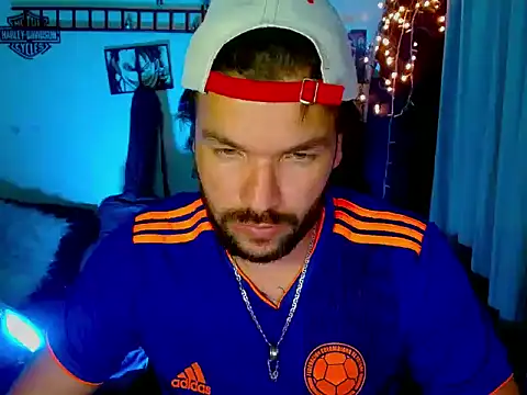 cortelioni massimo  online show from January 14, 2026, 10:57 pm