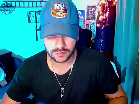 cortelioni massimo  online show from November 13, 2025, 2:59 am