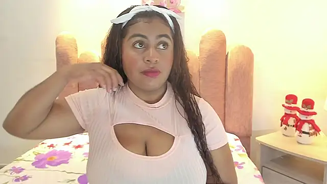 AndreaSweet2 online show from January 13, 2026, 5:50 pm