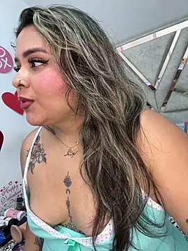 ashley-swift- online show from April 10, 2026, 7:48 am