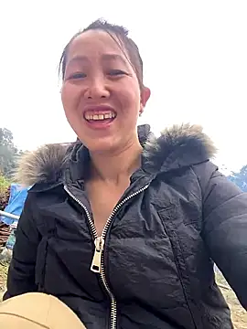 Huong-Ly online show from January 11, 2026, 3:02 am