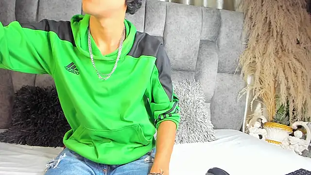 d3rke 666 online show from October 30, 2025, 4:00 am