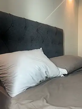 jordan 422 online show from January 13, 2026, 9:19 pm