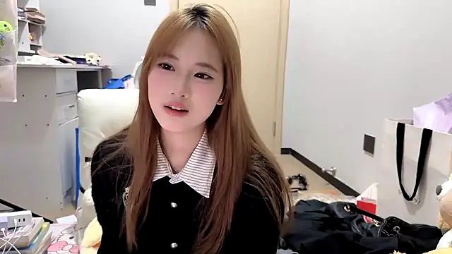 Snapshot of Ann-cookie chatting on November 29, 2025, 4:51 pm Ann-cookie online show from November 29, 2025, 4:51 pm