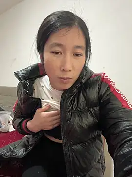 crhong666 online show from December 18, 2025, 12:27 am