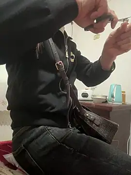 crhong666 online show from March 27, 2026, 12:30 am