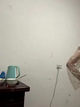 crhong666 online show from October 31, 2025, 11:44 pm