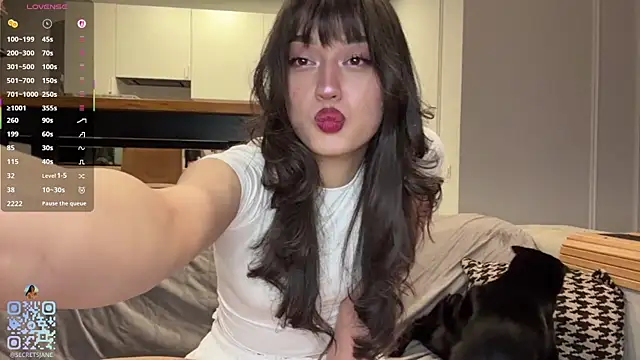 SweetSakuraJane online show from April 17, 2026, 8:55 pm