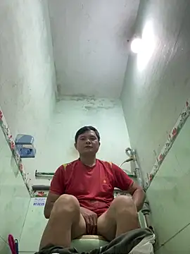 hotboy2x online show from December 17, 2025, 2:05 am