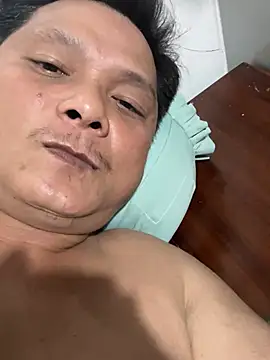 Snapshot of hotboy2x chatting on April 23, 2026, 12:29 pm hotboy2x online show from April 23, 2026, 12:29 pm