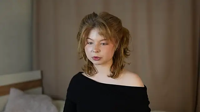 Stella Vanila online show from September 12, 2025, 11:04 pm