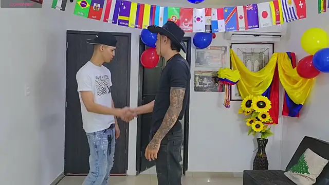 Snapshot of Playhardsex_ chatting on June 24, 2026, 10:18 pm Playhardsex online show from June 24, 2026, 10:18 pm