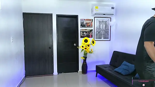 Playhardsex  online show from April 13, 2026, 11:20 pm