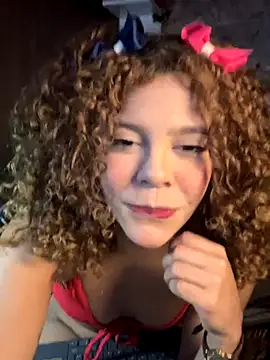 hannachris- online show from December 15, 2025, 12:05 am