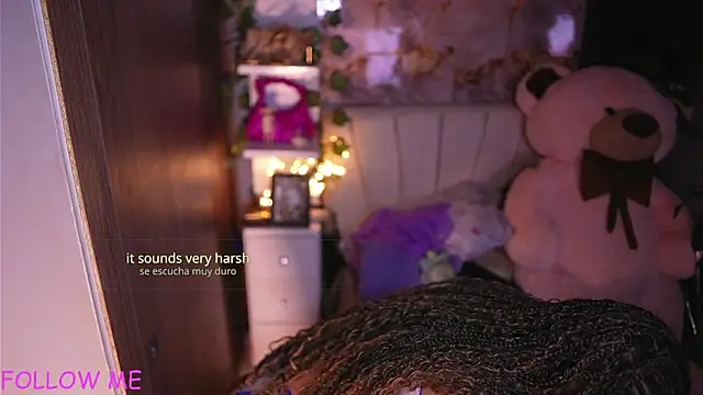 hannachris- online show from April 10, 2026, 9:33 pm