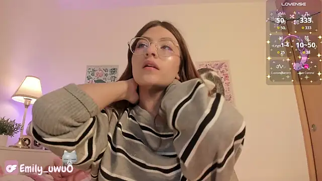 Snapshot of emily_uwu0 chatting on July 1, 2026, 1:39 am emily uwu0 online show from July 1, 2026, 1:39 am