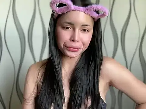 lovekatexx online show from April 15, 2026, 4:51 am