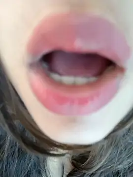 Hott Muskan online show from September 24, 2025, 11:17 am