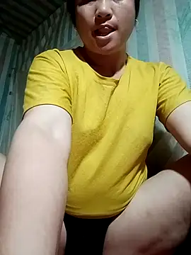 Snapshot of Love-Mama33 chatting on February 7, 2026, 11:24 pm Love-Mama33 online show from February 7, 2026, 11:24 pm