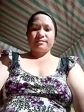 Love-Mama33 online show from March 31, 2026, 1:13 pm