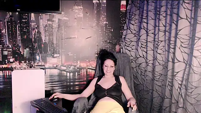 AMOURSWEET2025 online show from April 2, 2026, 6:58 pm