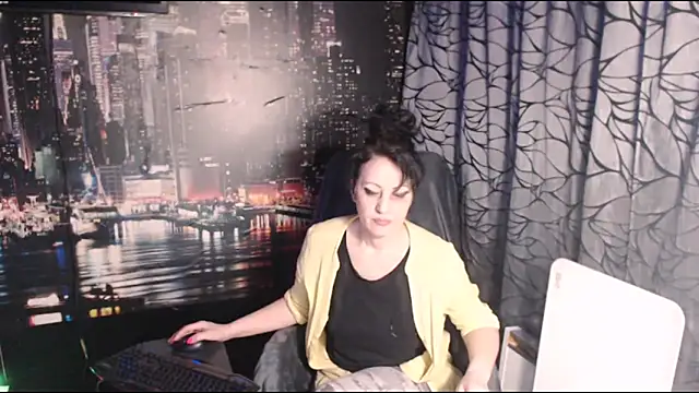 Snapshot of AMOURSWEET2025 chatting on February 19, 2026, 6:05 pm AMOURSWEET2025 online show from February 19, 2026, 6:05 pm