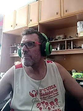 Snapshot of gigolobcn chatting on July 25, 2026, 1:06 pm gigolobcn online show from July 25, 2026, 1:06 pm