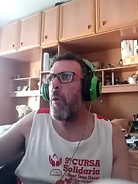 Snapshot of gigolobcn chatting on July 17, 2026, 5:32 pm gigolobcn online show from July 17, 2026, 5:32 pm