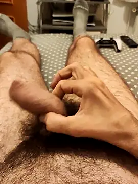 gigolobcn online show from October 3, 2025, 10:00 pm