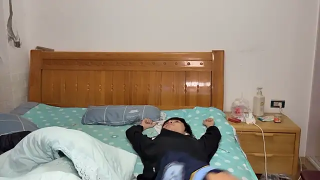 w5206t online show from October 26, 2025, 1:11 pm