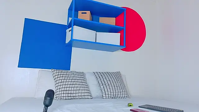 Nickifox   online show from September 23, 2025, 7:21 pm