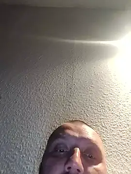 Brutalle88 online show from November 11, 2025, 7:52 pm