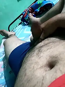 Kaluxx online show from April 2, 2026, 6:03 pm