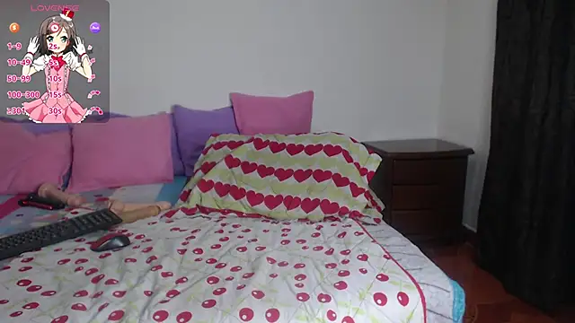 evangeline lover online show from October 28, 2025, 12:04 pm