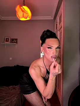 lacattiva online show from September 8, 2025, 9:14 pm