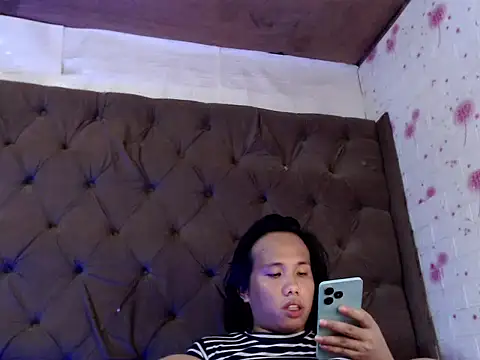 Cockyliciousx online show from November 21, 2025, 1:43 pm