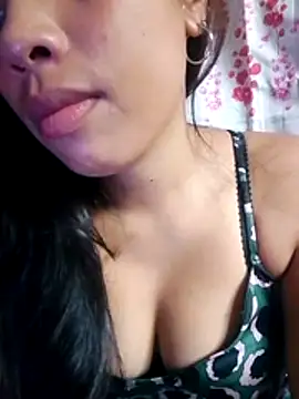 HotNaughtyGirl23 online show from October 15, 2025, 7:49 am